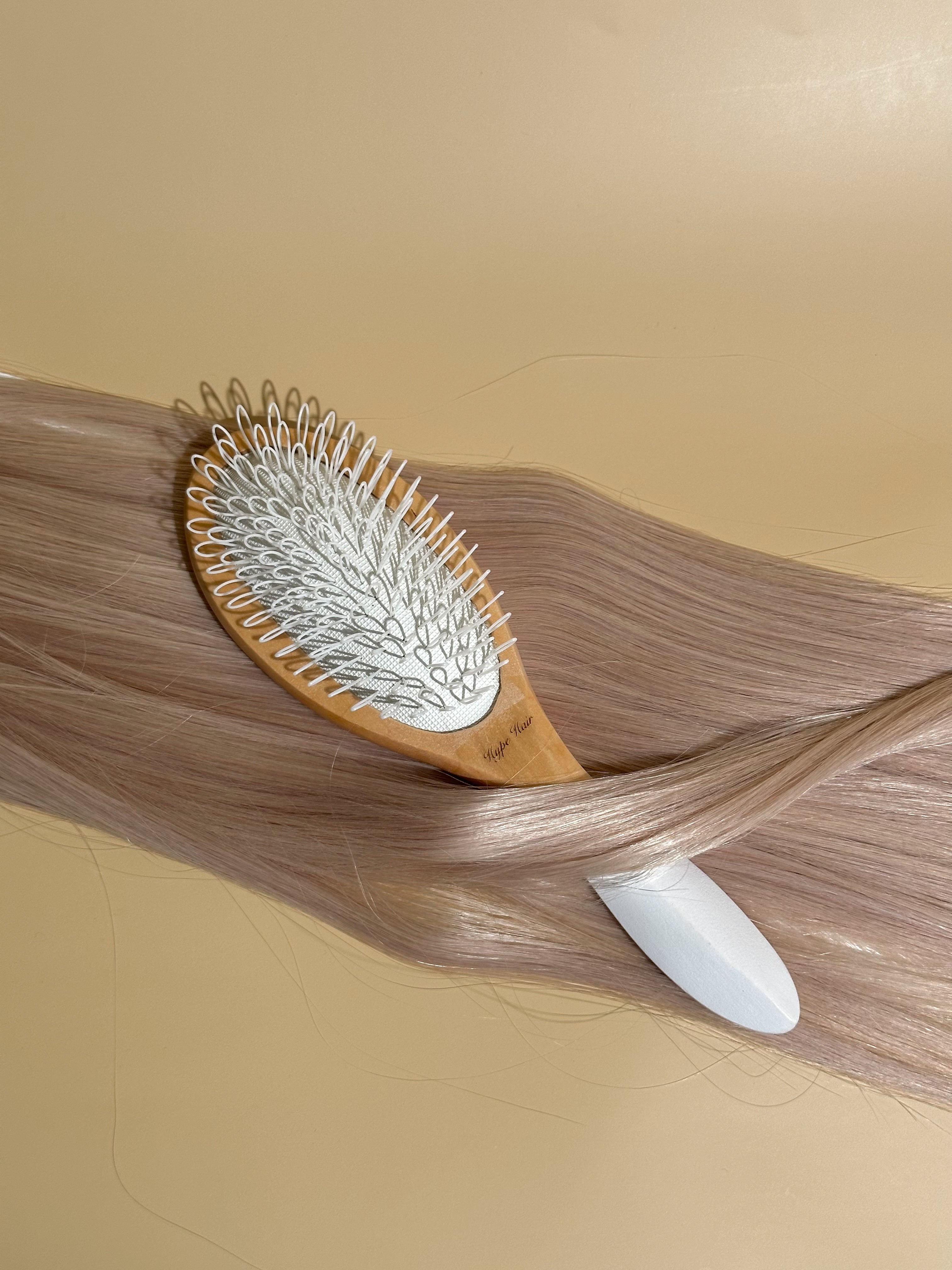 Loop Hair Extensions Brush